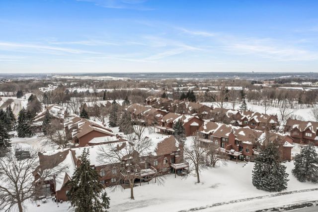 12580 Parkwood Drive, Burnsville, MN 55337