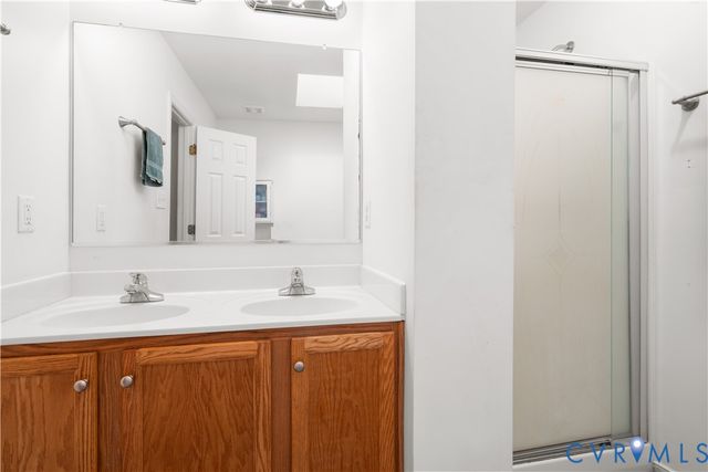 441 Battersea Ln, Richmond, VA 23223