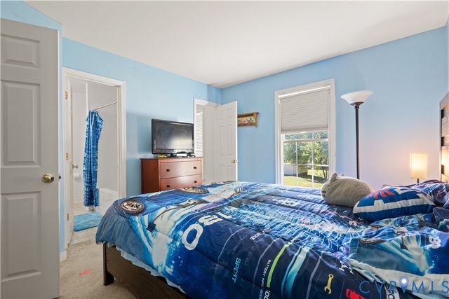441 Battersea Ln, Richmond, VA 23223