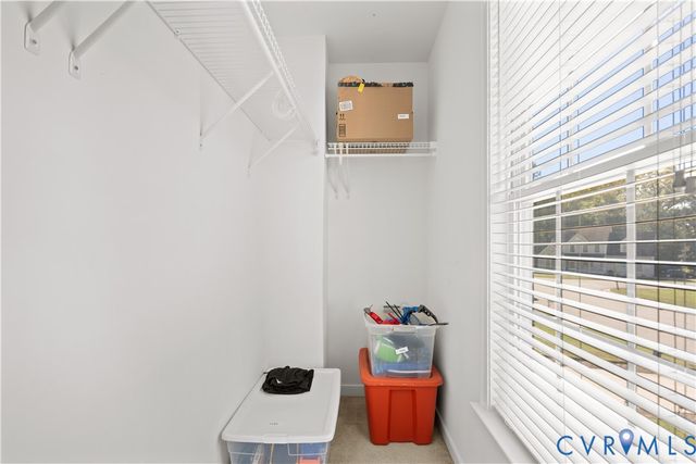 441 Battersea Ln, Richmond, VA 23223