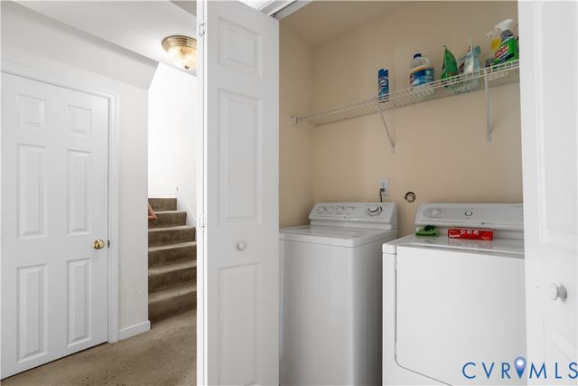 441 Battersea Ln, Richmond, VA 23223