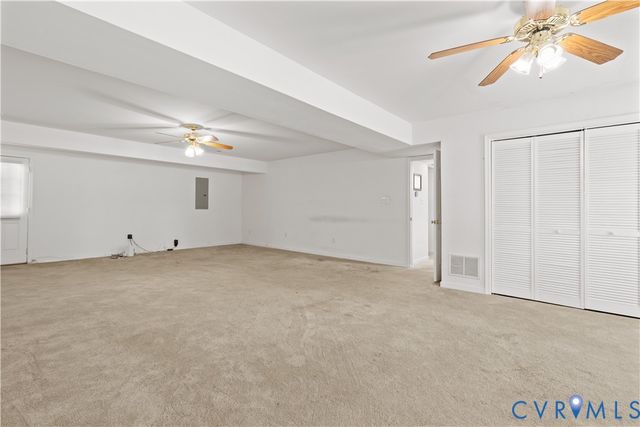 441 Battersea Ln, Richmond, VA 23223