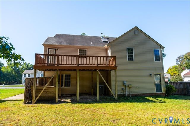 441 Battersea Ln, Richmond, VA 23223