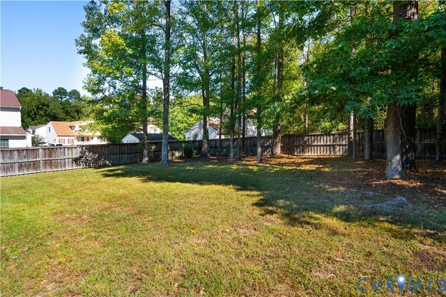 441 Battersea Ln, Richmond, VA 23223