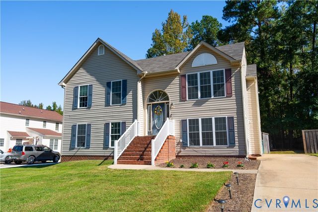 441 Battersea Ln, Richmond, VA 23223