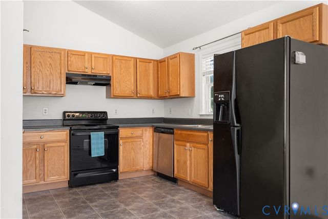441 Battersea Ln, Richmond, VA 23223