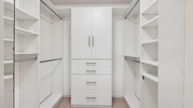 2067 Montpeliar, Weston, FL 33326