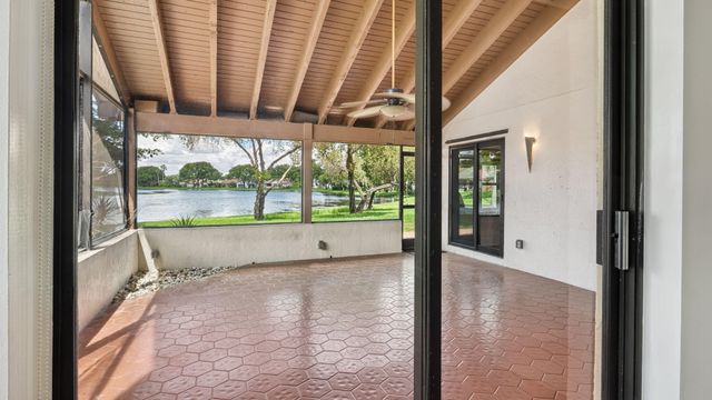 2067 Montpeliar, Weston, FL 33326
