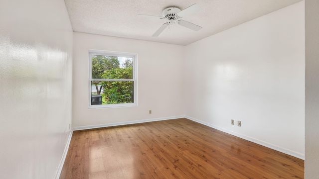 2067 Montpeliar, Weston, FL 33326
