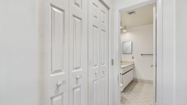 2067 Montpeliar, Weston, FL 33326