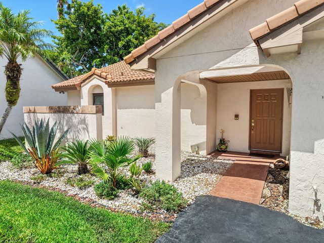 2067 Montpeliar, Weston, FL 33326