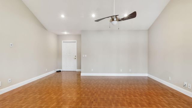 2067 Montpeliar, Weston, FL 33326