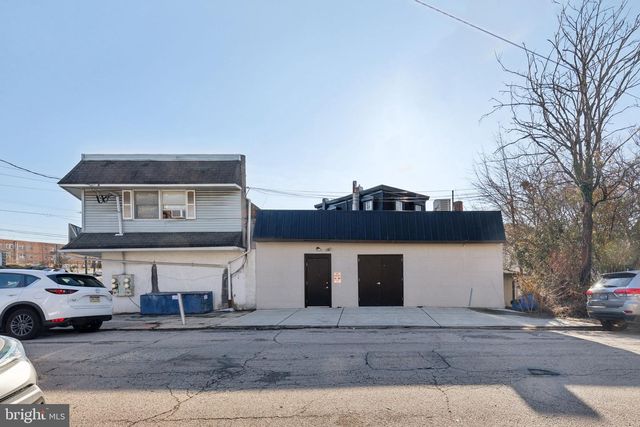 5460 RIDGE AVE, Philadelphia, PA 19128