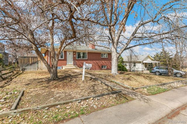 5525 S Elmwood Street, Littleton, CO 80120