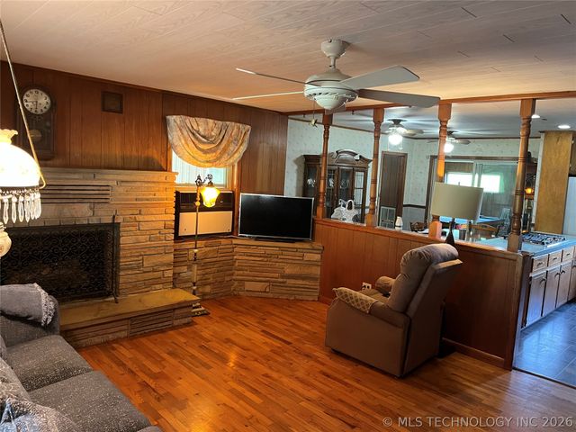 452961 E 1030 Road, Vian, OK 74962