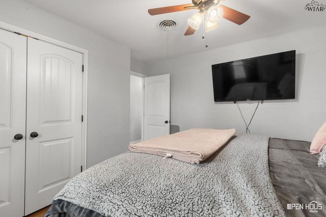 200 MOCKINGBIRD LANE, Burkburnett, TX 76354