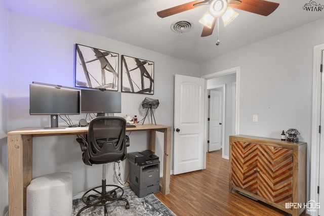 200 MOCKINGBIRD LANE, Burkburnett, TX 76354