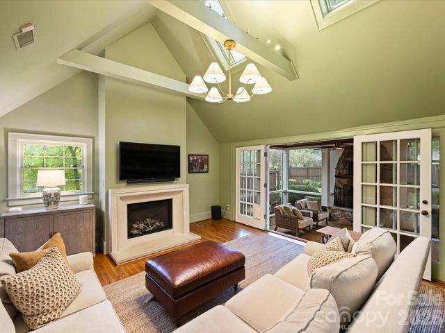2320 Belvedere Avenue, Charlotte, NC 28205