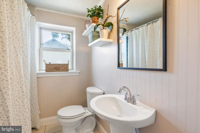 2814 SWEDE RD, Norristown, PA 19401