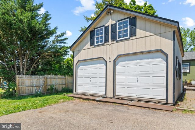 2814 SWEDE RD, Norristown, PA 19401