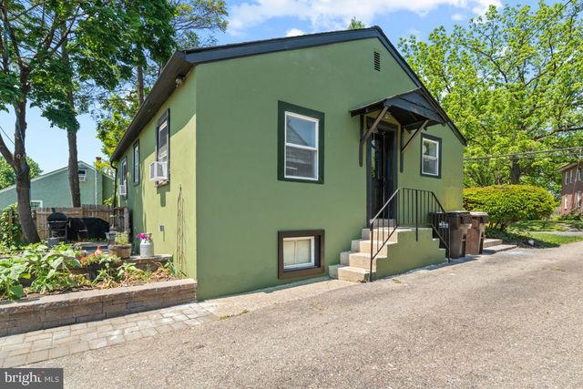 2814 SWEDE RD, Norristown, PA 19401