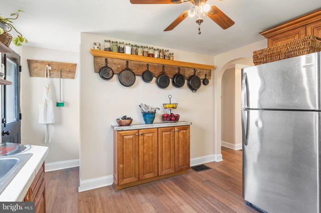 2814 SWEDE RD, Norristown, PA 19401