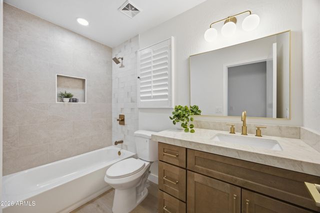 17221 N 27TH Place, Phoenix, AZ 85032