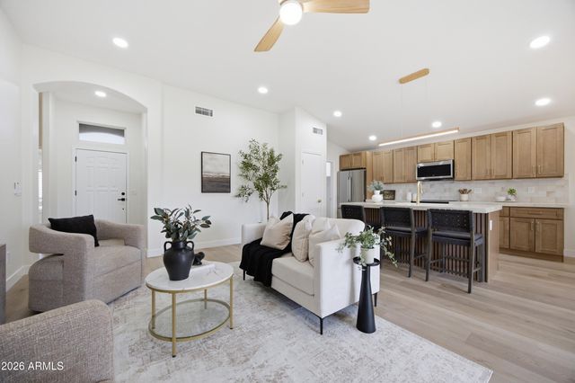 17221 N 27TH Place, Phoenix, AZ 85032