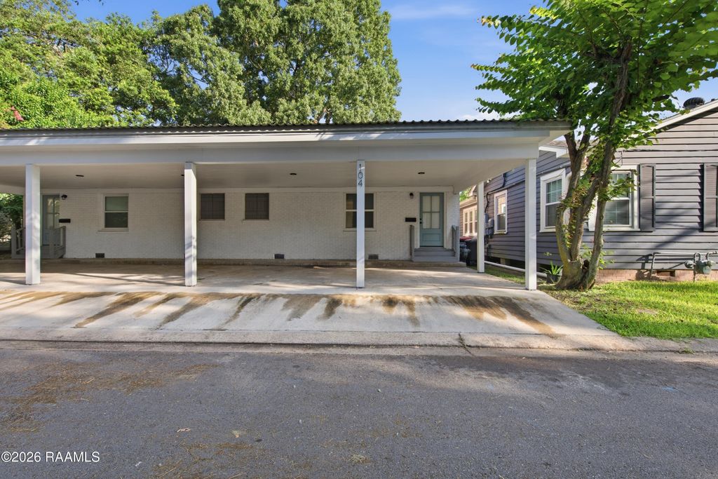 104 Howard Avenue, Lafayette, LA 70506