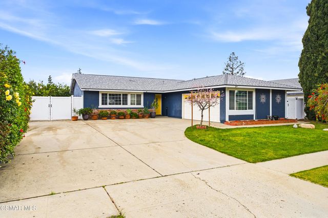 2516 E Phyllis Street, Simi Valley, CA 93065