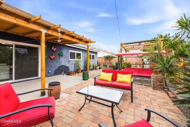 2516 E Phyllis Street, Simi Valley, CA 93065