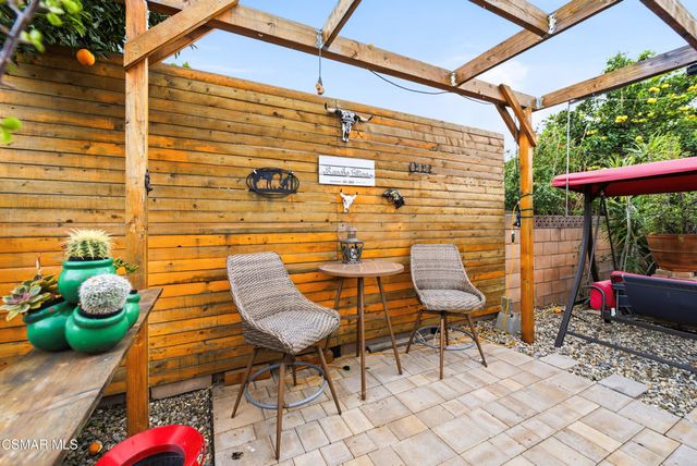 2516 E Phyllis Street, Simi Valley, CA 93065