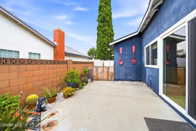 2516 E Phyllis Street, Simi Valley, CA 93065