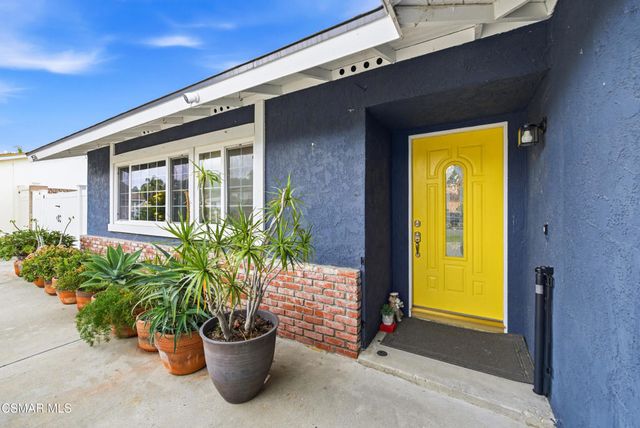 2516 E Phyllis Street, Simi Valley, CA 93065