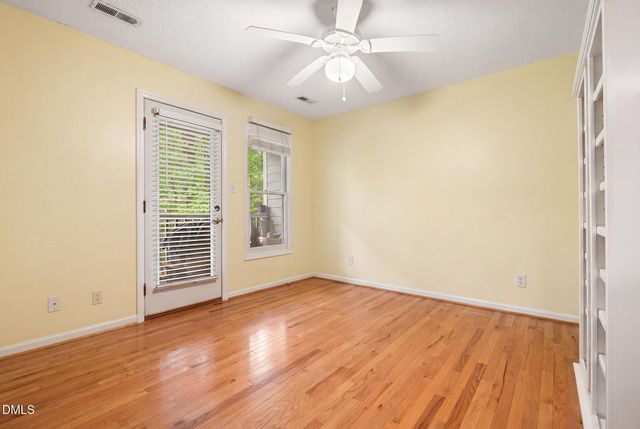 121 Westview Drive Apt 44, Carrboro, NC 27510