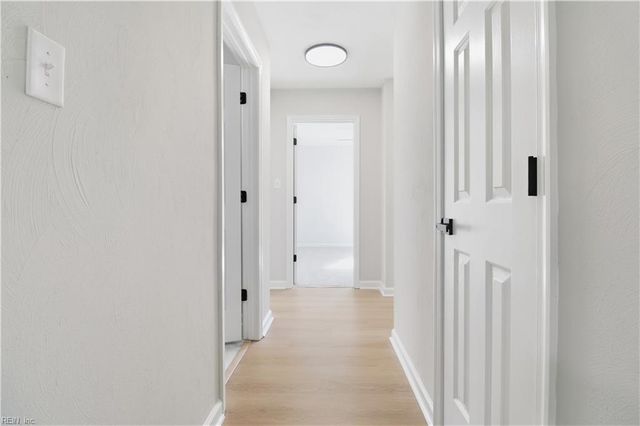 25 Ireland ST, Hampton, VA 23663