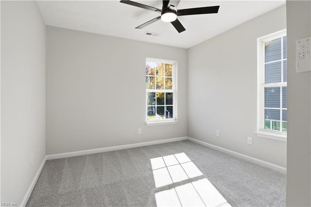 25 Ireland ST, Hampton, VA 23663