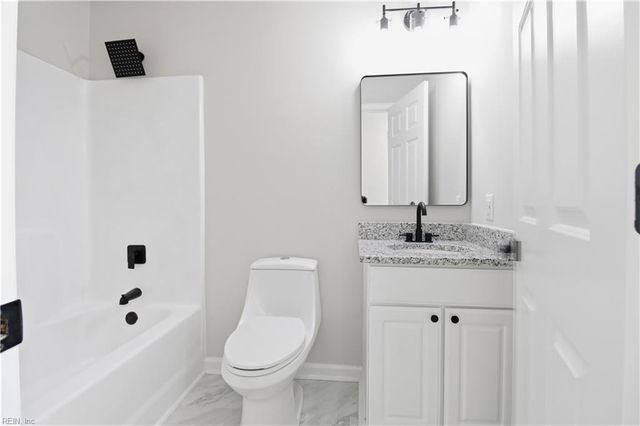 25 Ireland ST, Hampton, VA 23663