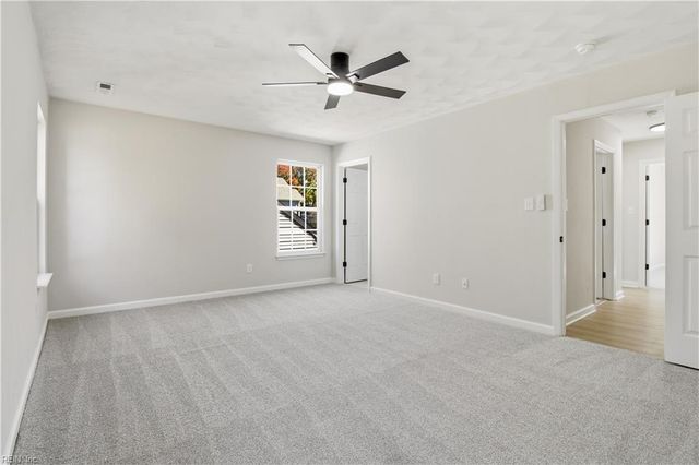 25 Ireland ST, Hampton, VA 23663