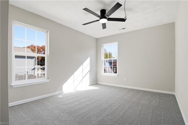 25 Ireland ST, Hampton, VA 23663