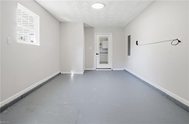 25 Ireland ST, Hampton, VA 23663