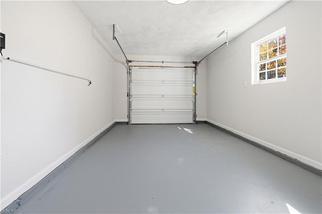 25 Ireland ST, Hampton, VA 23663