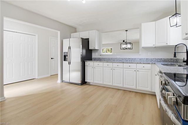 25 Ireland ST, Hampton, VA 23663