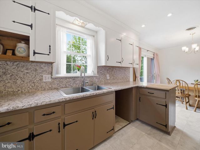 380 HADE STREET, Greencastle, PA 17225