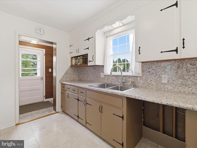 380 HADE STREET, Greencastle, PA 17225