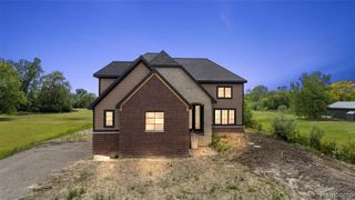 60637 Schoenherr Road Road, Washington, MI 48094