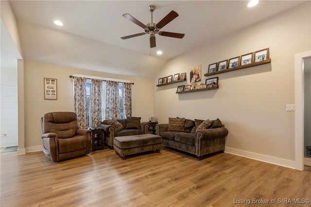 6416 Goldrush Boulevard, Charlestown, IN 47111