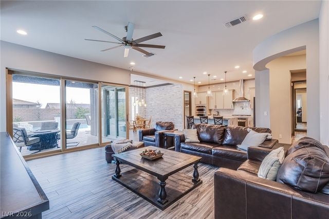 11180 Torch Cactus Drive, Las Vegas, NV 89138