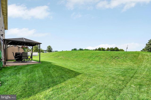 85 THOMAS DR, York, PA 17404