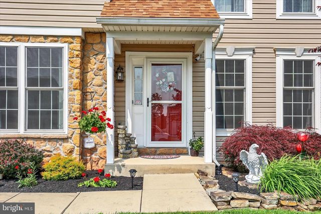 85 THOMAS DR, York, PA 17404